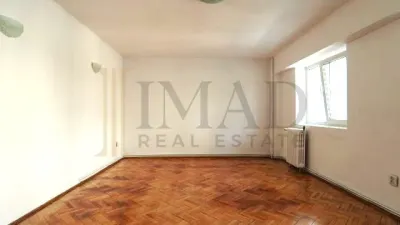 Inchiriere 3 Camere Generoase / Etaj 1 / Ideal Birou, Sediu Firma sau Locuinta. - Targoviste