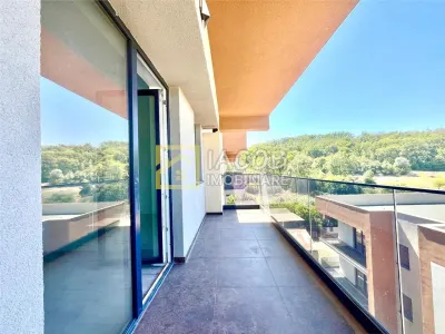Iasi, Manta Rosie 16, apartamente 2 camere decomandate - foto 2
