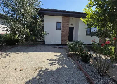 Casa complex -Corbeanca-Tamasi- 4 camere - 2 bai - 121mp - 400mp teren - foto 39
