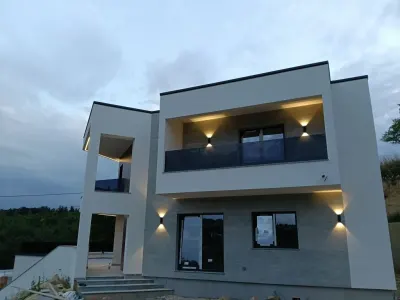 Casa individuala 4 camere, 3 bai, S+P+ET,  garaj, terasa - foto 12