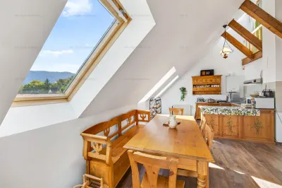 Casa pe 3 niveluri | Terasa cu priveliste | 3 parcari | Pozitie centrala - foto 17