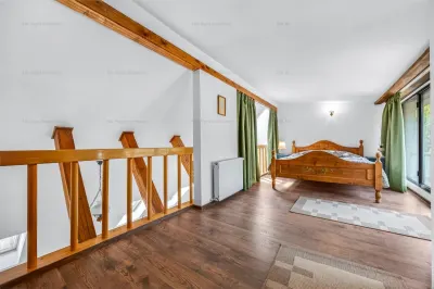 Casa pe 3 niveluri | Terasa cu priveliste | 3 parcari | Pozitie centrala - foto 30