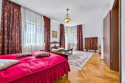 Casa pe 3 niveluri | Terasa cu priveliste | 3 parcari | Pozitie centrala - foto 4