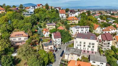 Casa pe 3 niveluri | Terasa cu priveliste | 3 parcari | Pozitie centrala - foto 39