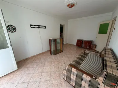 Apartament 2 camere, etaj 2, Zona Scoala 7 - foto 4