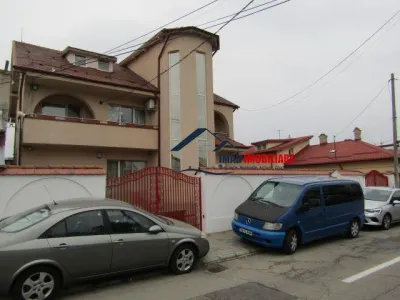 Zona Excelenta! Vanzare Casa Centru - zona Spital Judetean! - Targoviste
