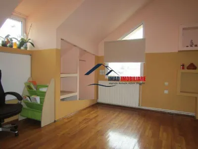 Zona Excelenta! Vanzare Casa Centru - zona Spital Judetean! - foto 39
