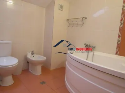 Zona Excelenta! Vanzare Casa Centru - zona Spital Judetean! - foto 43