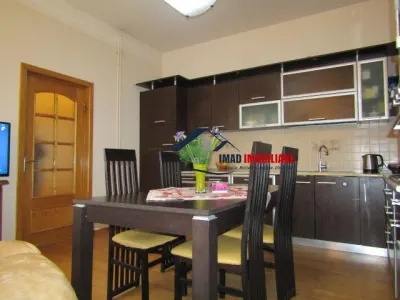 Zona Excelenta! Vanzare Casa Centru - zona Spital Judetean! - foto 6