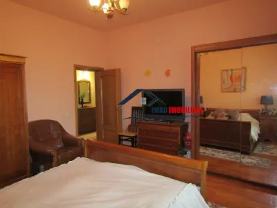 Zona Excelenta! Vanzare Casa Centru - zona Spital Judetean! - foto 9