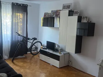 Decomandat, mobilat si utilat la etajul 3 - Timisoara