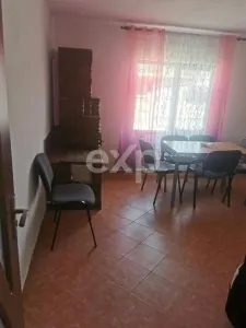 Casă spațioasă de închiriat în Ungureni – Dambovita - foto 19