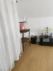 Casă spațioasă de închiriat în Ungureni – Dambovita - foto 20