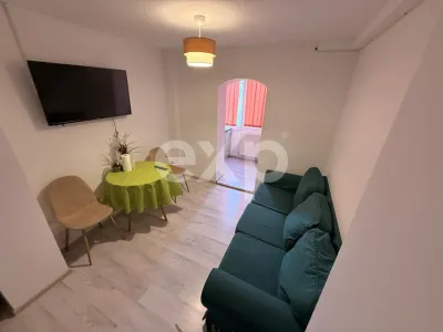 Apartament 2 camere transformat în 3 camere | Central | Etaj 1 - foto 2