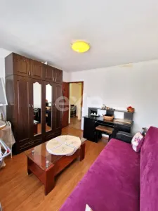 Apartament 3 camere de vânzare –Etaj 2, Micro 12 - foto 5