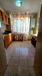 BANAT | Apartament 2 camere | parcare | etajul 1 din 4 | Pret negociabil - foto 5