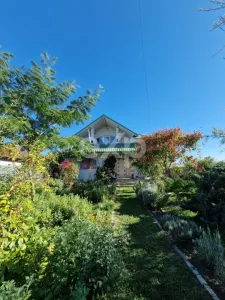 Casă de vânzare  225 mp ,Mărginenii de Sus , DB - Marginenii de Sus