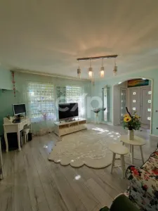 Casă de vânzare  225 mp ,Mărginenii de Sus , DB - foto 5