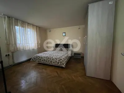 Casa pe parter 3 camere ingrijita curte si gradina Gaesti Nord - foto 5