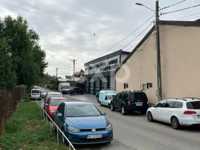 Hala moderna clasa A ideala service auto Gaesti Est - foto 3