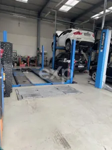 Hala moderna clasa A ideala service auto Gaesti Est - foto 4