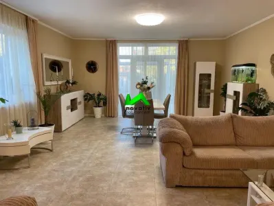Casa moderna de inchiriat 5 camere gradina Sibiu Dumbravii - foto 2