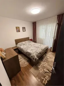 Lipovei - 2 Camere - Etaj 1 - Renovat - Centrala proprie - Spatios - Decomandat - foto 2