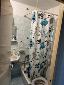 LIPOVEI - ETAJ 1 - 4 CAMERE - 3 BALCOANE - CENTRALA PROPRIE - DECOMANDAT - GARAJ+ BOXA - foto 11
