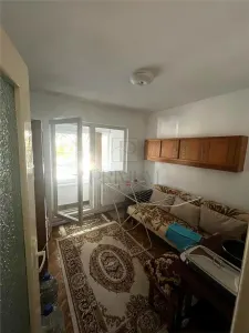 LIPOVEI - ETAJ 1 - 4 CAMERE - 3 BALCOANE - CENTRALA PROPRIE - DECOMANDAT - GARAJ+ BOXA - foto 12