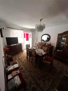 LIPOVEI - ETAJ 1 - 4 CAMERE - 3 BALCOANE - CENTRALA PROPRIE - DECOMANDAT - GARAJ+ BOXA - foto 7