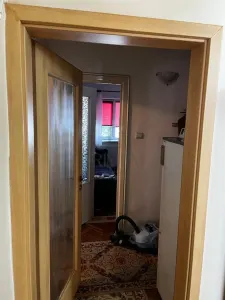 LIPOVEI - ETAJ 1 - 4 CAMERE - 3 BALCOANE - CENTRALA PROPRIE - DECOMANDAT - GARAJ+ BOXA - foto 9
