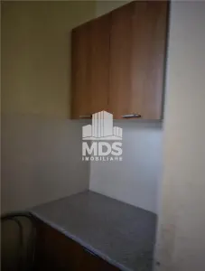 Etaj 2/4 in bloc de caramida, linga Prefectura - foto 4