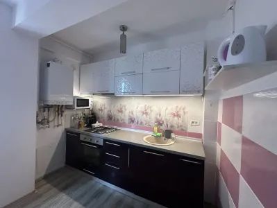 Inchiriez ap 2 camere comple rezidential - foto 4