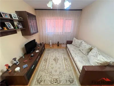 Apartament 3 camere, ultracentral, etaj 9, renovat ,mobilata si utilat - foto 2