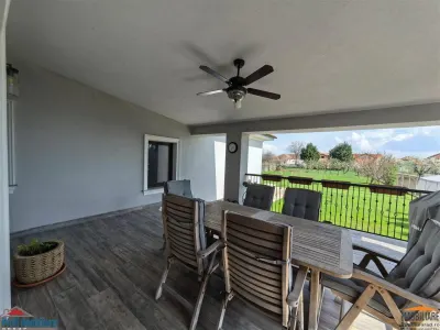 Vila impunatoare cu 6 camere spatioase in stil american - foto 31