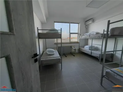 BIROURI - LOCUINTA - AFACERE ARAD | 40 LOCURI | MOBILIER NOU | ARADUL NOU | 185.000 € - foto 9