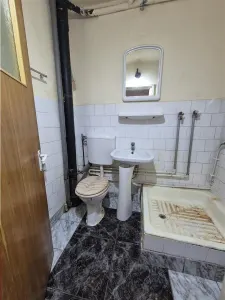 Apartament 4 camere Cetate etaj1,garaj,123000 euro - foto 6