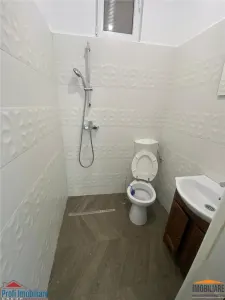 Inchiriez Spatiu  Comercial cu intrare din Bulevard - foto 16