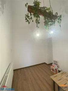 Inchiriez Spatiu  Comercial cu intrare din Bulevard - foto 7