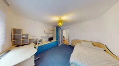 Apartament 3 camere, 2 bai, 2 balcoane, etajul 1 zona Astra- Carpatilor - foto 3