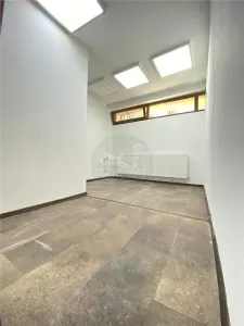 Spatiu comercial  birouri 70mp zona Centrala - foto 13