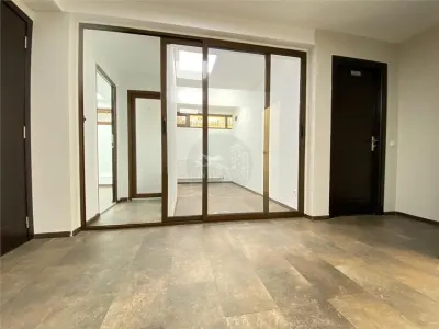 Spatiu comercial  birouri 70mp zona Centrala - foto 17