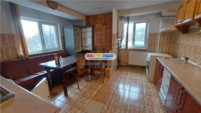 Inchiriere, apartament 3 camere, 90 mp., etaj 1! - Botosani