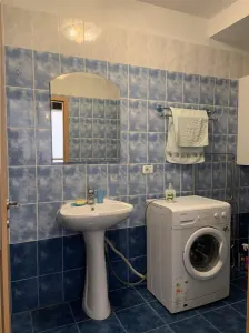 Apartament de închiriat | 63 mp | 2 Dormitoare | La 5 min de Medicina 1 | Terasă | Parter - foto 7