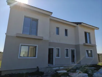 Duplex 3 camere - personalizare interioara - asfalt - Mosnita Noua