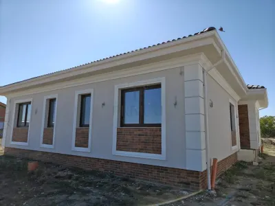 Duplex modern - toate utilitatile - terasa acoperita - foto 2