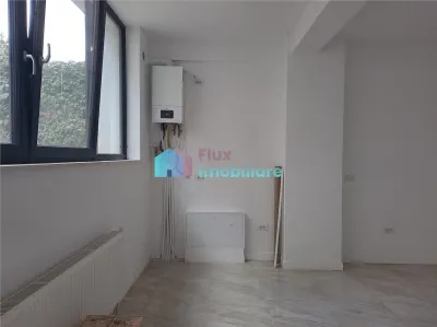 Spatiu comercial 135 mp bloc nou G.Enescu - foto 4