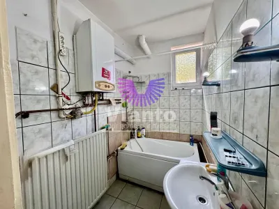 Apartament la casa individuala 93 mp cu curte - zona Parcul Sub Arini-Strand - foto 7