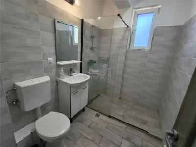 Apartament 2 camere decomandat parcare zona Turnisor - foto 4