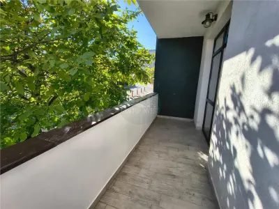 Apartament 2 camere decomandat parcare zona Turnisor - foto 9
